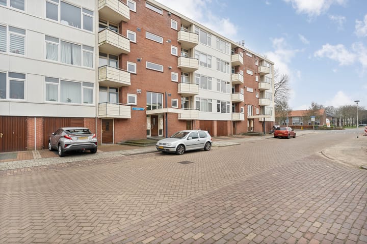 Jacob van Ruysdaelstraat 80 in Almelo foto