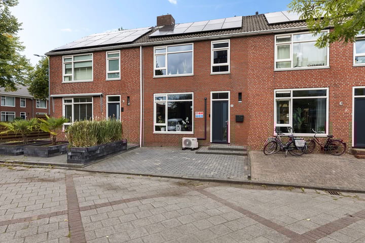 Jadestraat 42 in Groningen photo