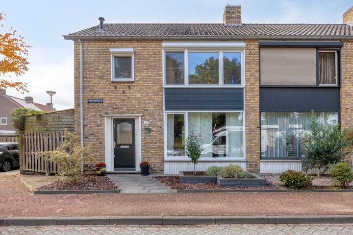 Jagerstraat 26 en Herkenbosch foto