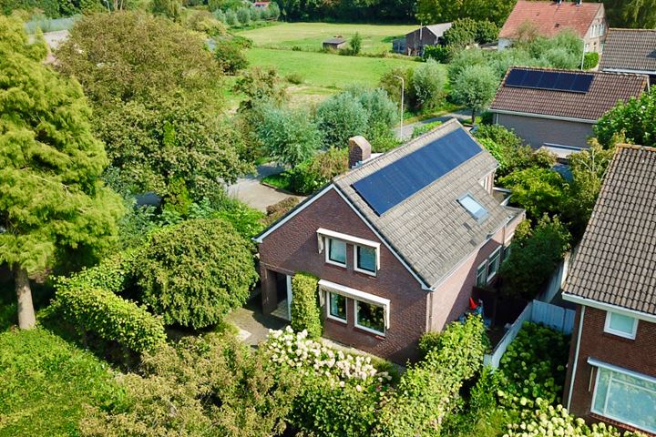 Jan Joostenstraat 1 in Angeren Foto