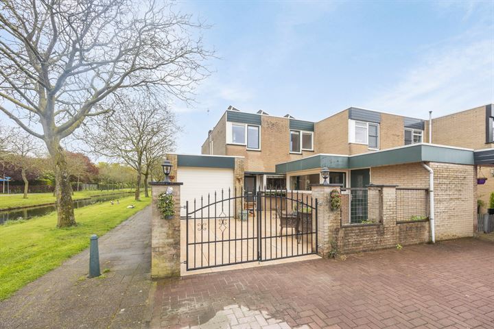 Jan Tooropstraat 17 en Oud-Beijerland foto