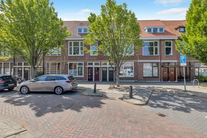 Jan van Avennesstraat 45B en Schiedam foto