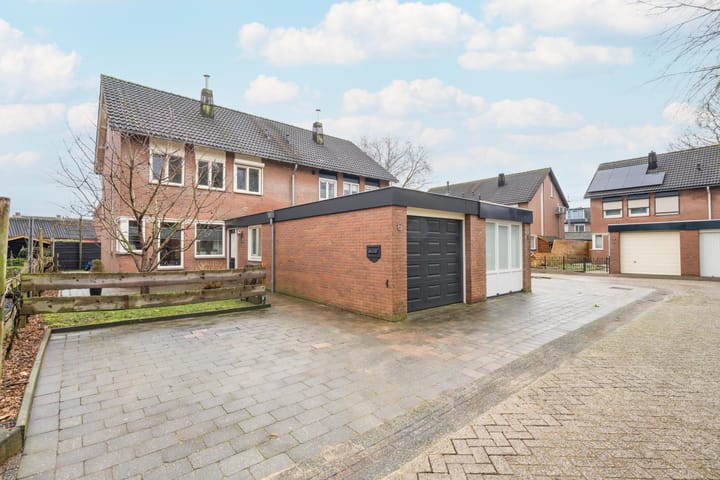 Foto de la vivienda Jan van Nassauplein 6, Buren