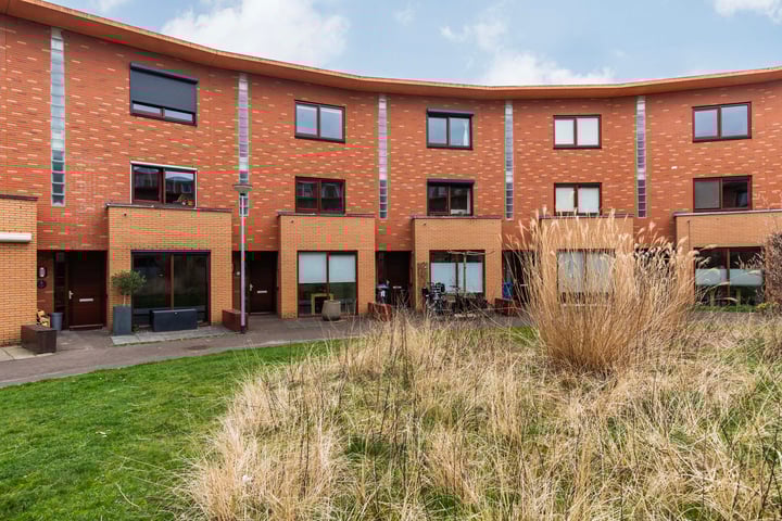 Jan van Nuijshof 7 in Apeldoorn foto