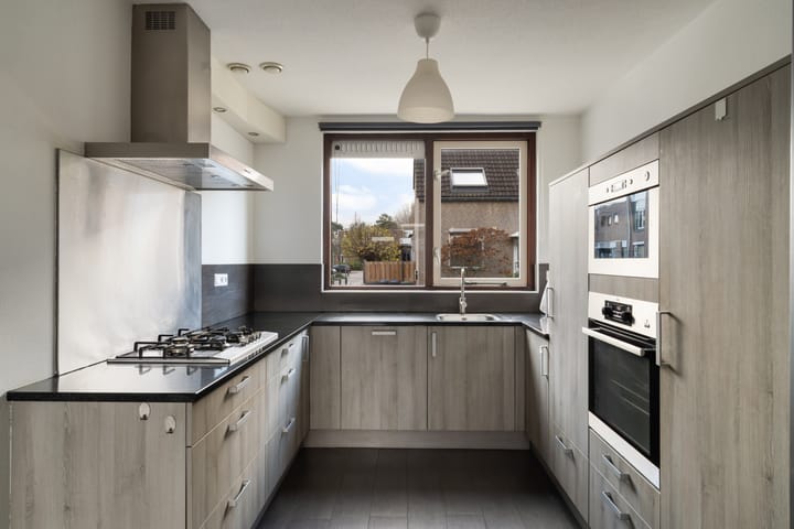 Jan Wernard van den Berghpad 10 in Schiedam photo