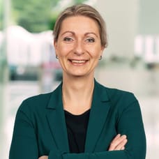 Photo of Janine van den Bosch