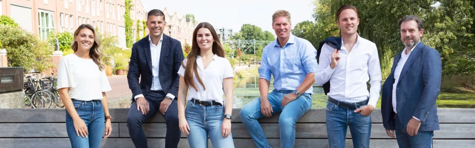 Team foto van Jansen Smit Makelaars en Taxateurs