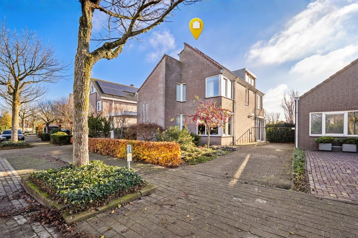 Jasmijnberg 48 in Roosendaal Foto