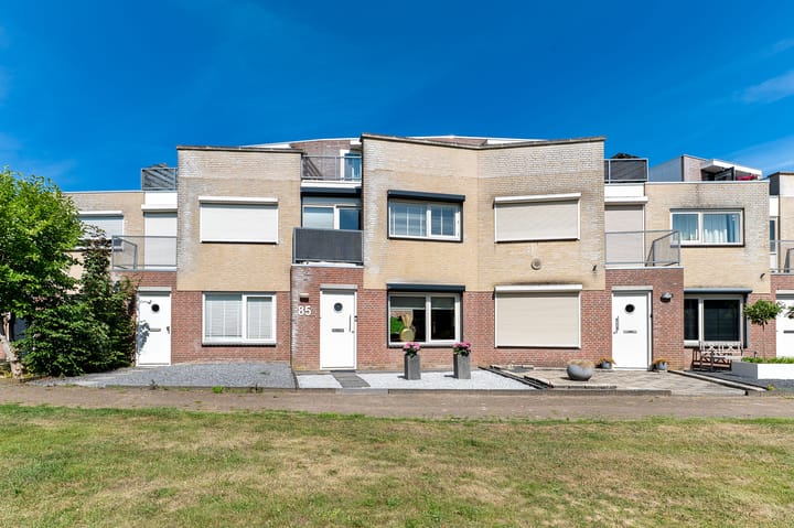 Jasmijnberg 85 in Roosendaal Foto