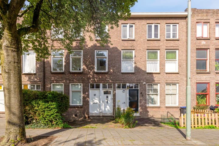 Javastraat 35 in Dordrecht Foto