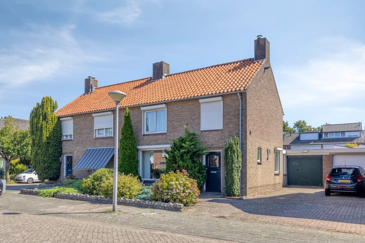 Jeroen Boschstraat 3 in Vlijmen Foto