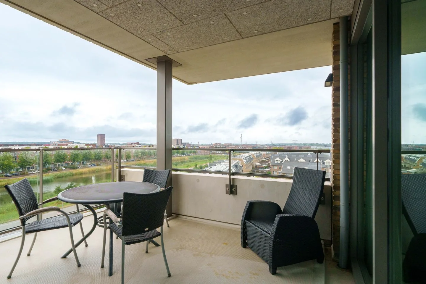 Jesse Owenspad 36 Almere thumbnail 33