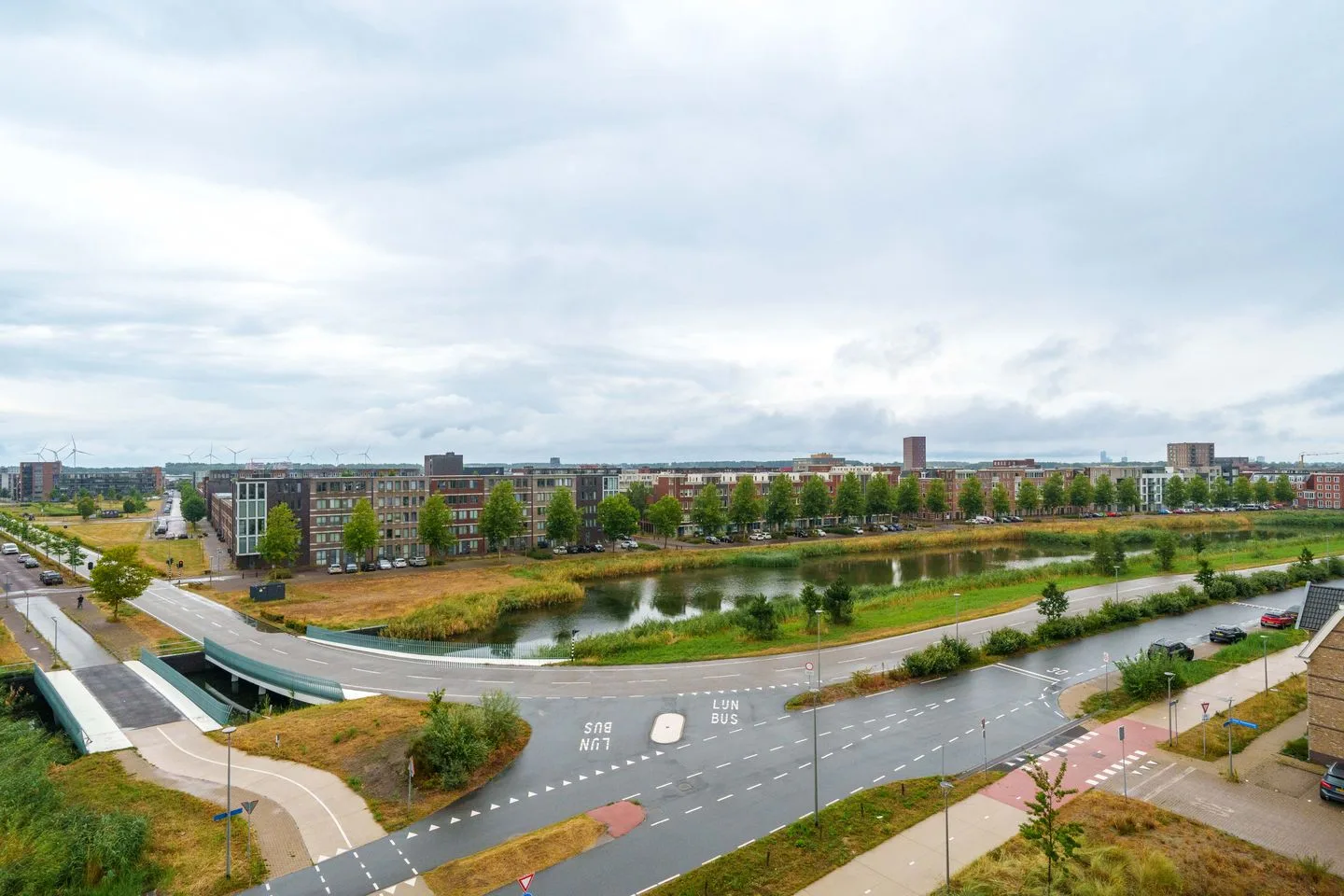 Jesse Owenspad 36 Almere thumbnail 40