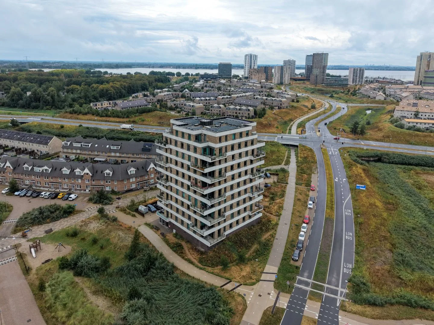 Jesse Owenspad 36 Almere thumbnail 43