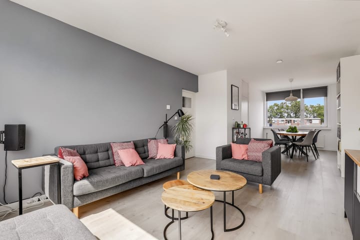 Jhr. De Savornin Lohmanstraat 66 in Ridderkerk Foto