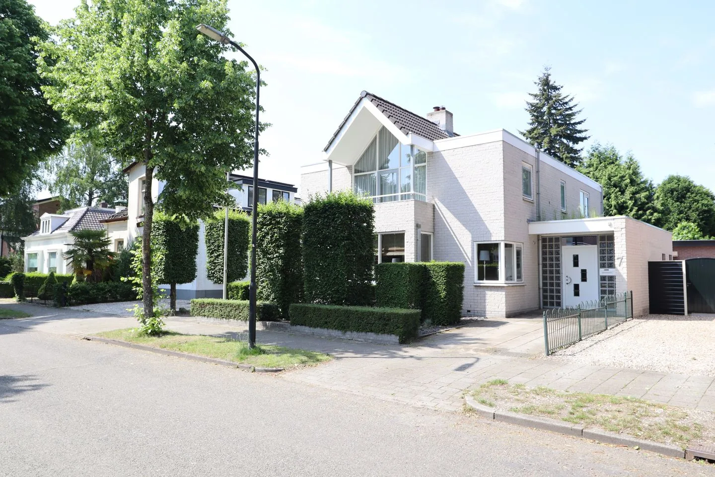 Jhr. Mr. G.W. Molleruslaan 7 Apeldoorn