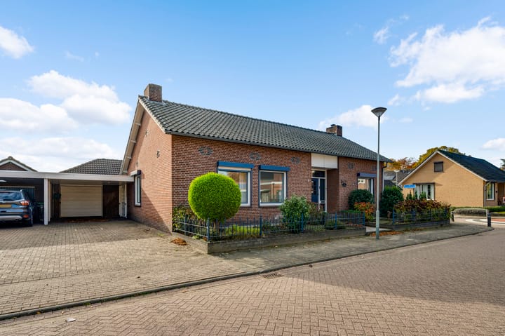 Johan Hofmanstraat 8 in Tienray Foto