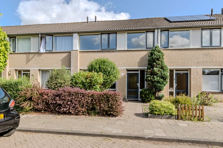 Johann Straussstraat 18 in Waalwijk Foto