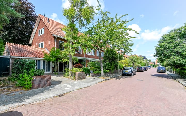 Johannes Vermeerstraat 25 in Heemstede photo