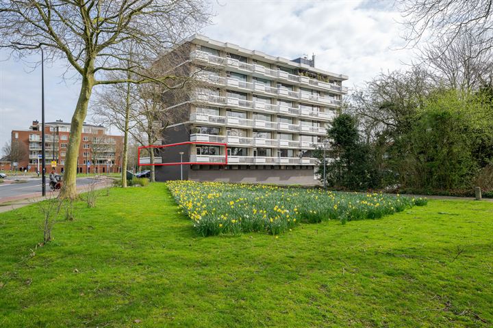 John F. Kennedyplantsoen 6 in Voorschoten foto