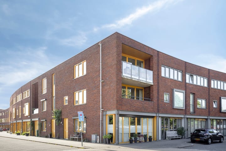 John Lennonstraat 39 en Lent foto