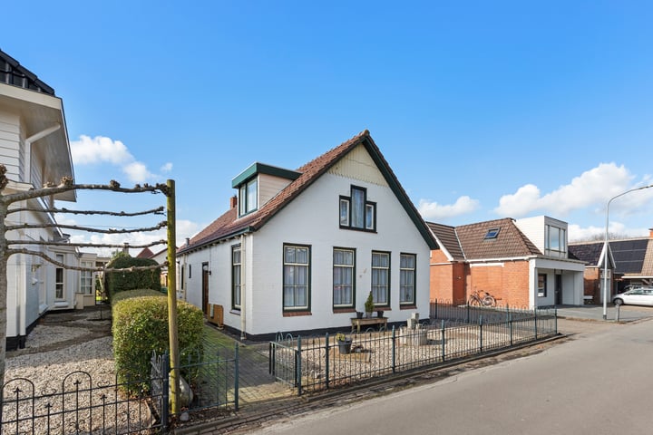 Jonkerslaan 43 en Grijpskerk foto