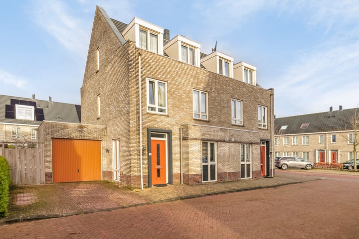 Joop den Uylstraat 39 in Dordrecht Foto