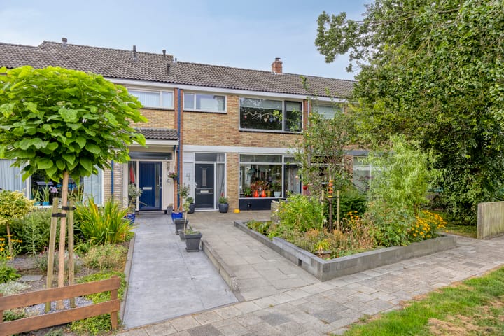 Joost van den Vondelstraat 4 in Harlingen photo