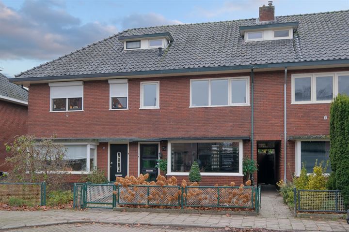 Josef Haydnlaan 22 en Hengelo foto