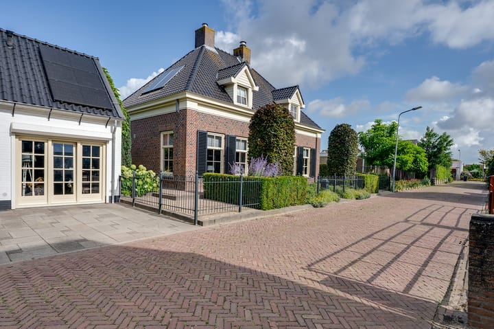 Jozefdreef 15 in Oude-Tonge Foto