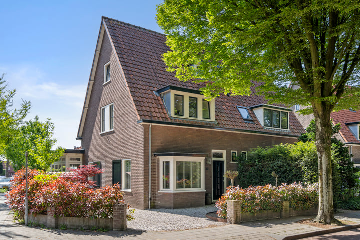 Julianalaan 32 in Bennekom Foto