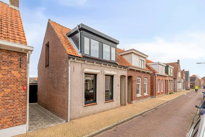 Julianastraat 18 dans Sint-Annaland