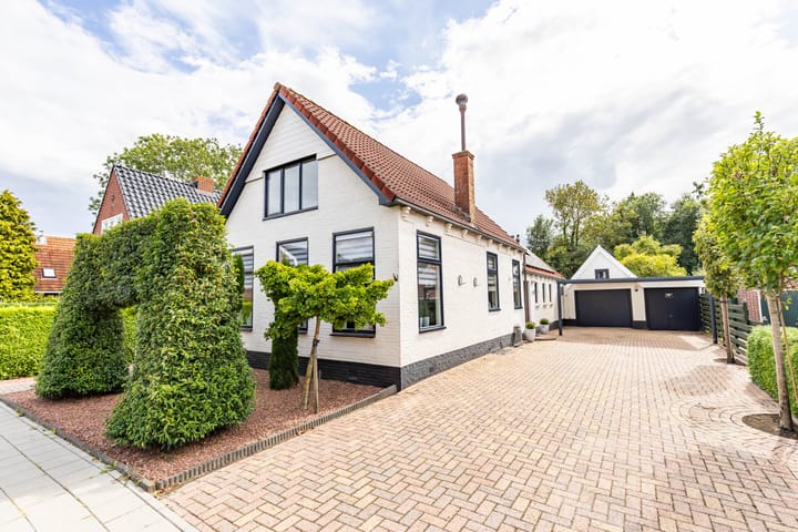 Julianastraat 187 in Hoogezand photo