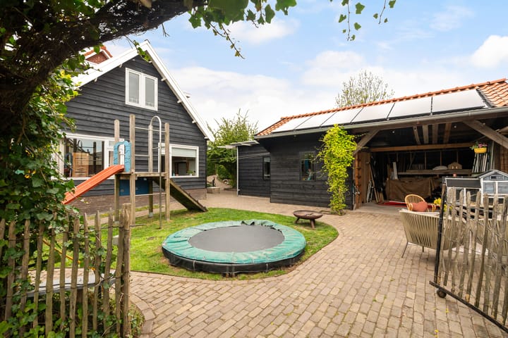 Photo of property Julianastraat 19, Moerkapelle