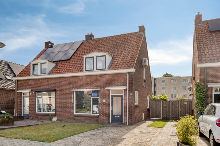 Julianastraat 32 dans Enter photo