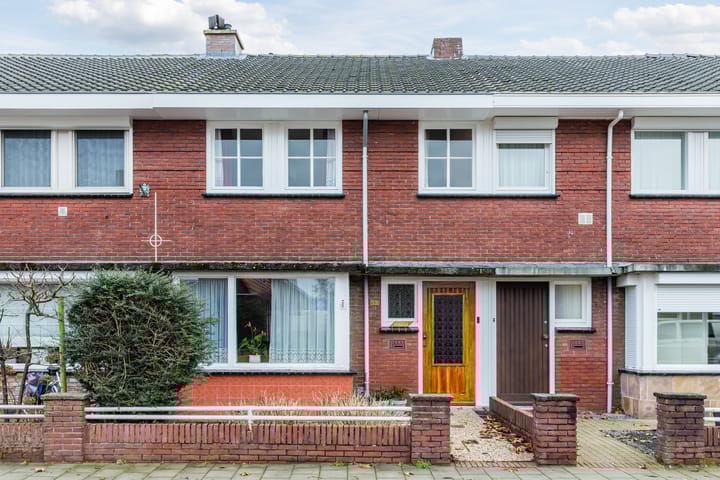 Photo of property Julianastraat 33, Terneuzen