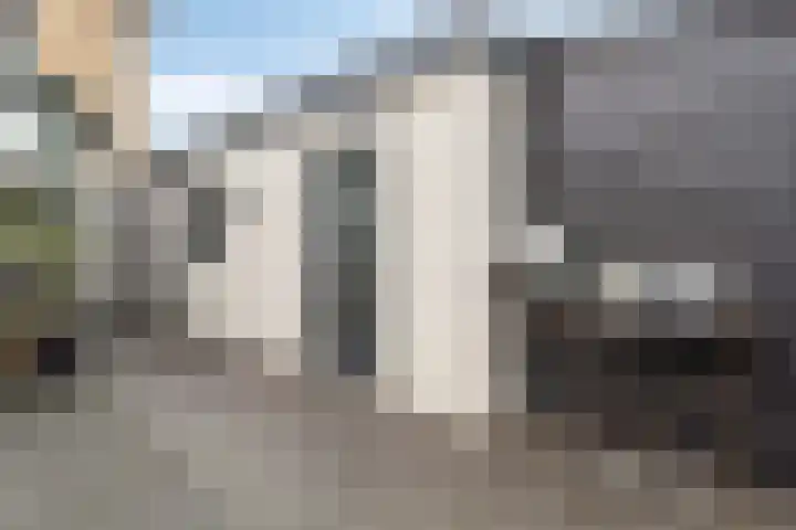 Kaar 20 Riel thumbnail 36