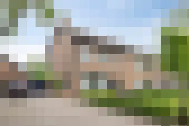 Kaar 8 Riel