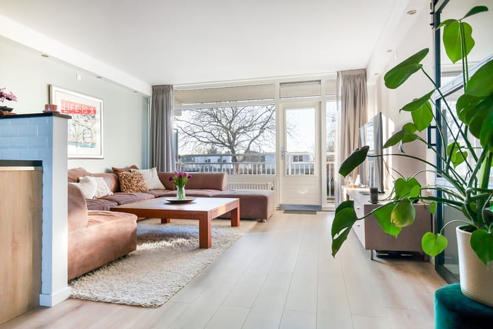 Photo of property Kalslagerring 113, Nieuw-Vennep