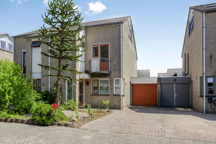 Kamperfoelielaan 26 in Swifterbant photo