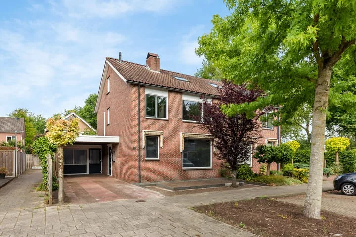Kamperfoeliestraat 29 Borne