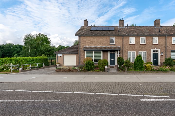 Kanaaldijk N.W. 151 in Helmond Foto