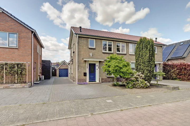 Kanaalweg 68 in Hoogeveen Foto