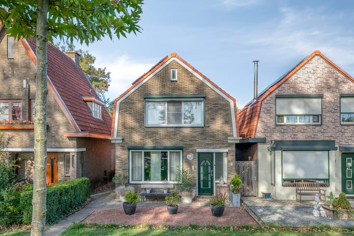 Kanaalzicht 49 in Sluiskil photo