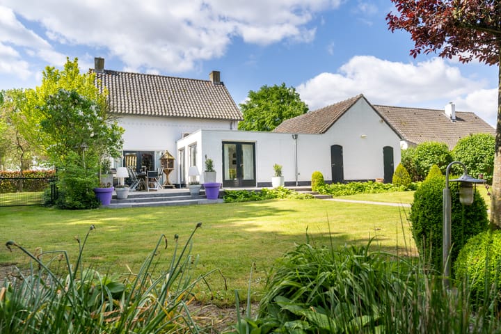 Kapelstraat 8 in Leende foto