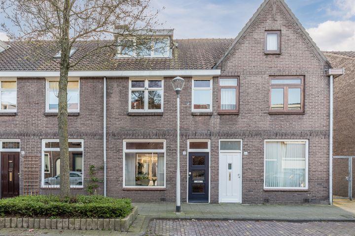 Kardinaal van Enckevoirtstraat 44 en Tilburg foto