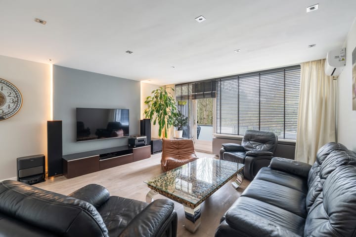 Kardoenhof 57 in Hoogvliet Rotterdam photo