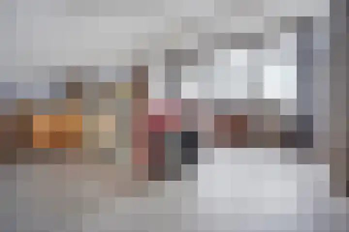 Karekiet 47 's-Gravenzande thumbnail 34