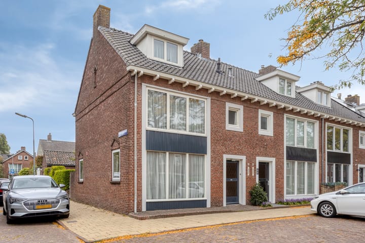 Karel de Stoutestraat 17 in 's-Hertogenbosch foto