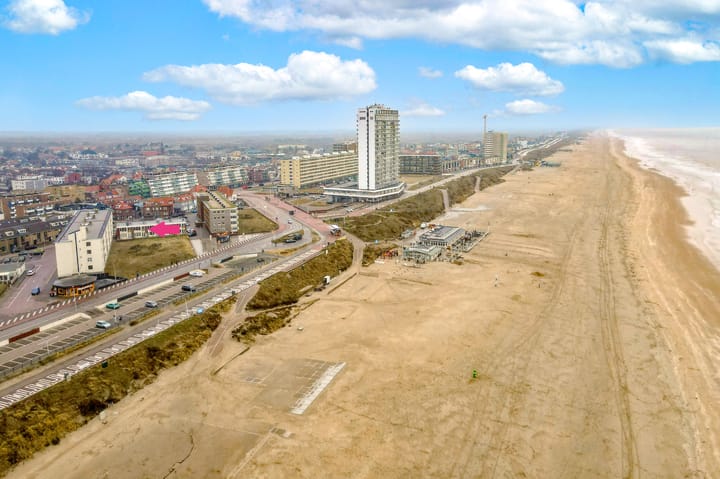 Karel Doormanstraat 24 en Zandvoort foto